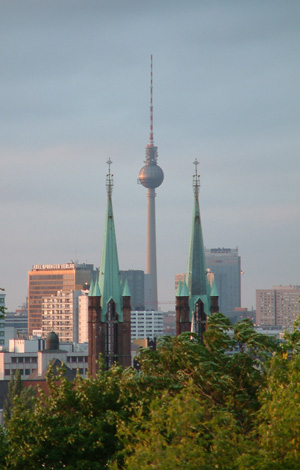 Berliner Fernsehturm, Alexanderplatz